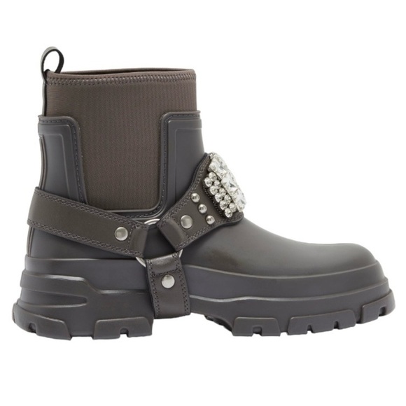 New In Box KARL LAGERFELD PARIS Rylie Crystal Studded Lug Boots Sz 6 Anthracite - Picture 3 of 5